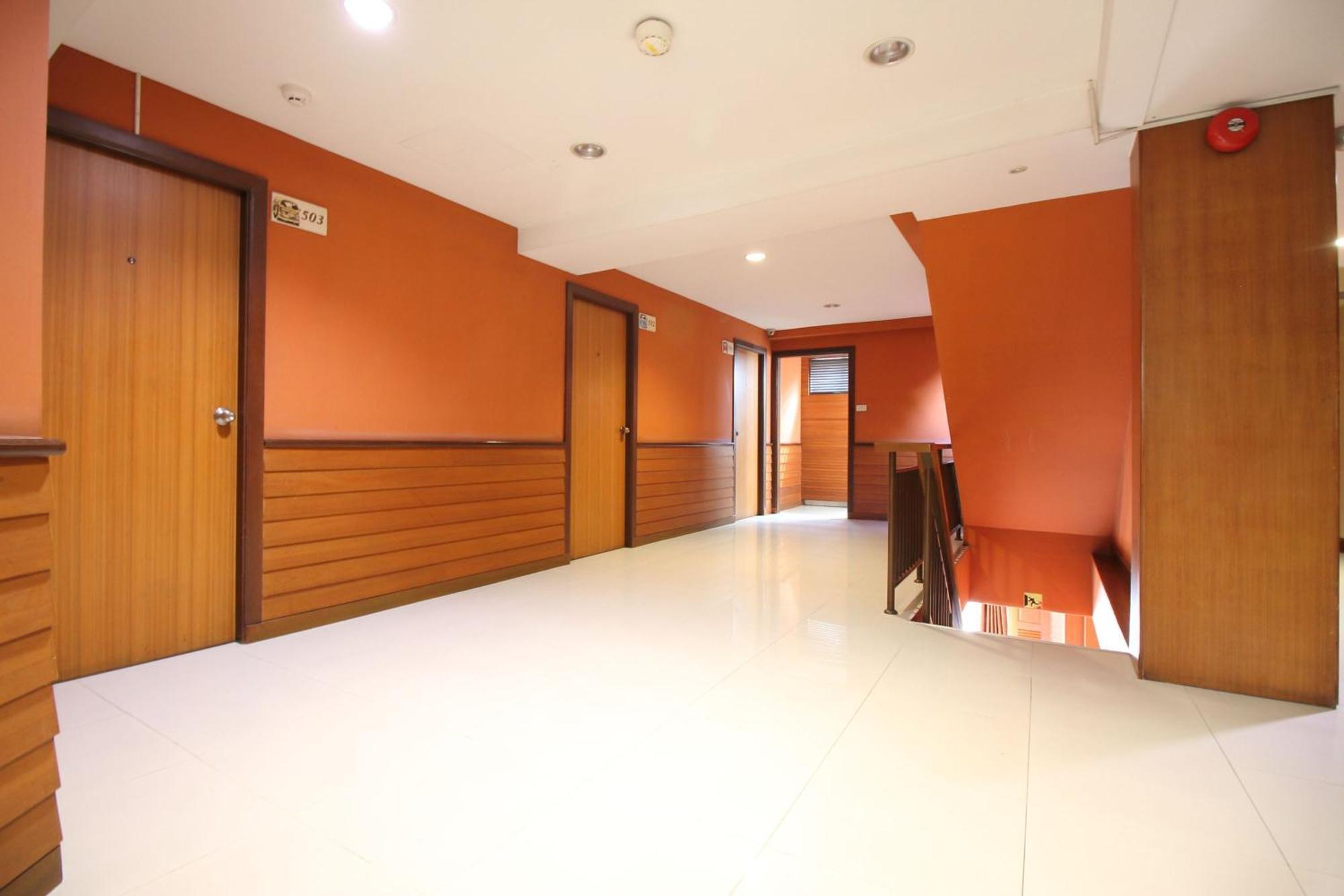 Danceter Pannee Khaosan Bangkok